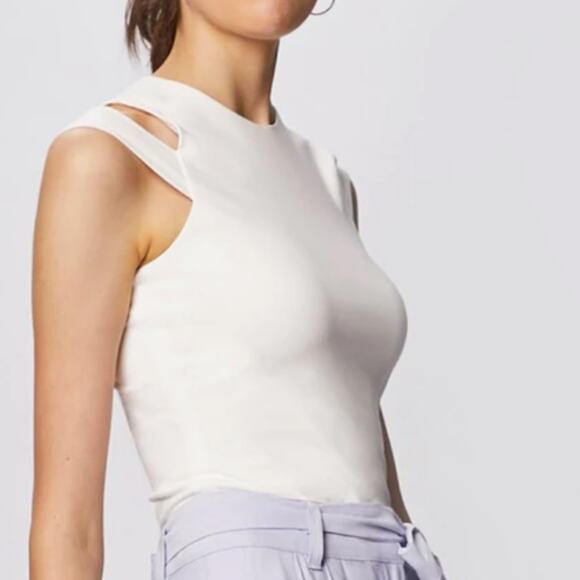 Emma Wallace Jessica Sleeveless Top in White with Back Gold Zip Panel Size US4 - Picture 8 of 10